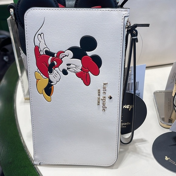 Kate Spade Disney X Kate Spade New York Minnie Medium L-Zip Wristlet
Parchment - Picture 12 of 16
